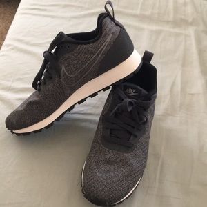 Nike MD Runner 2